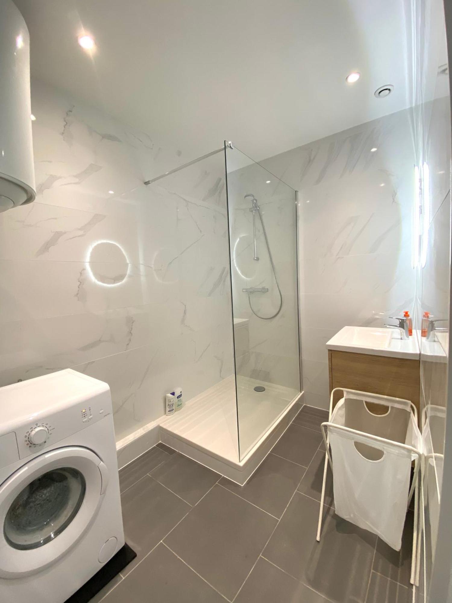 Magnifique T2 40M2 Lumineux, Moderne Et Renove Avec Fibre Leilighet Belfort Eksteriør bilde
